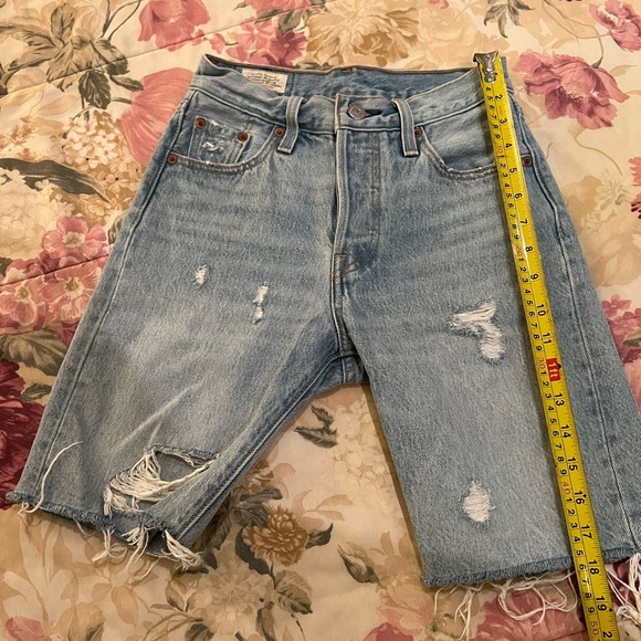 Levi’s 501 long short pants - Picture 2 of 7